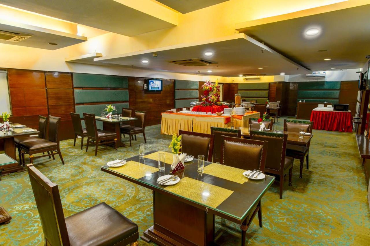 Gis Select Banjara Hill Hotel Hyderabad Luaran gambar
