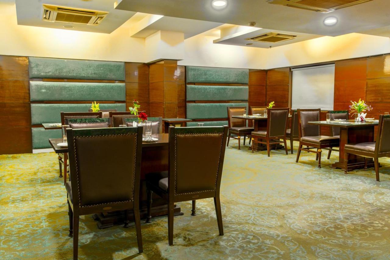 Gis Select Banjara Hill Hotel Hyderabad Luaran gambar