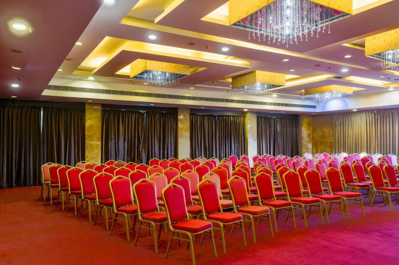 Gis Select Banjara Hill Hotel Hyderabad Luaran gambar