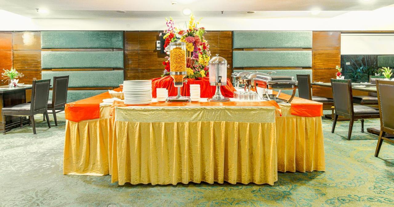 Gis Select Banjara Hill Hotel Hyderabad Luaran gambar